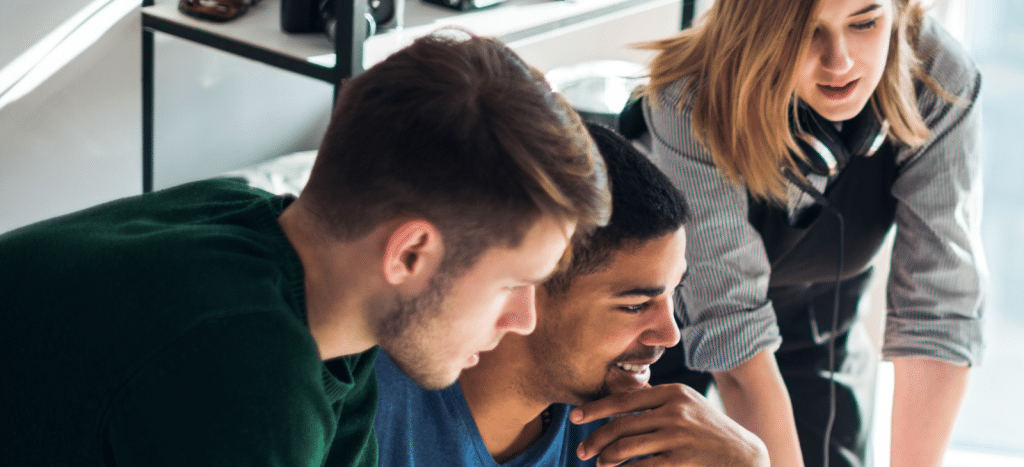 How we can help 1 - Accredo Three business professionals discussing a case